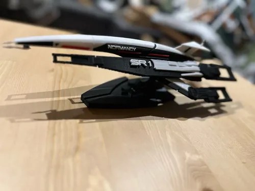 Nave Mass Effects Ssv Normandy Sr1 3d - 7