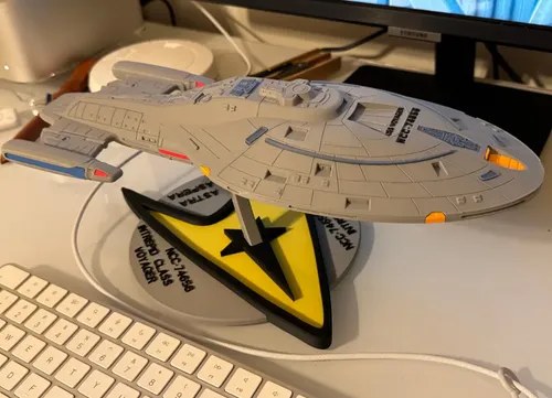 Uss Voyager Nave Star Trek 3d - 4