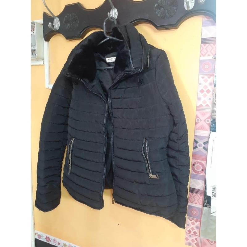 Campera con detalle