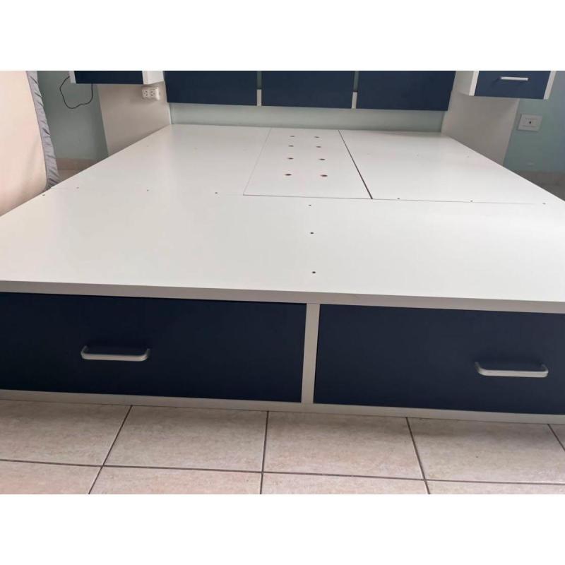 Cama box con respaldo + colchón calm