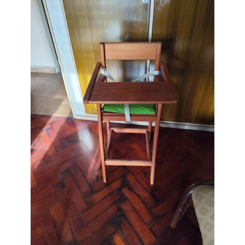 silla para bebe de madera usada
