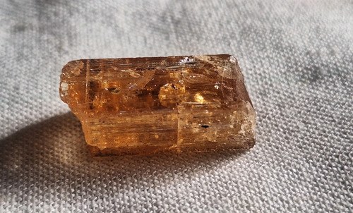 Topacio Imperial En Bruto Naranja Claro