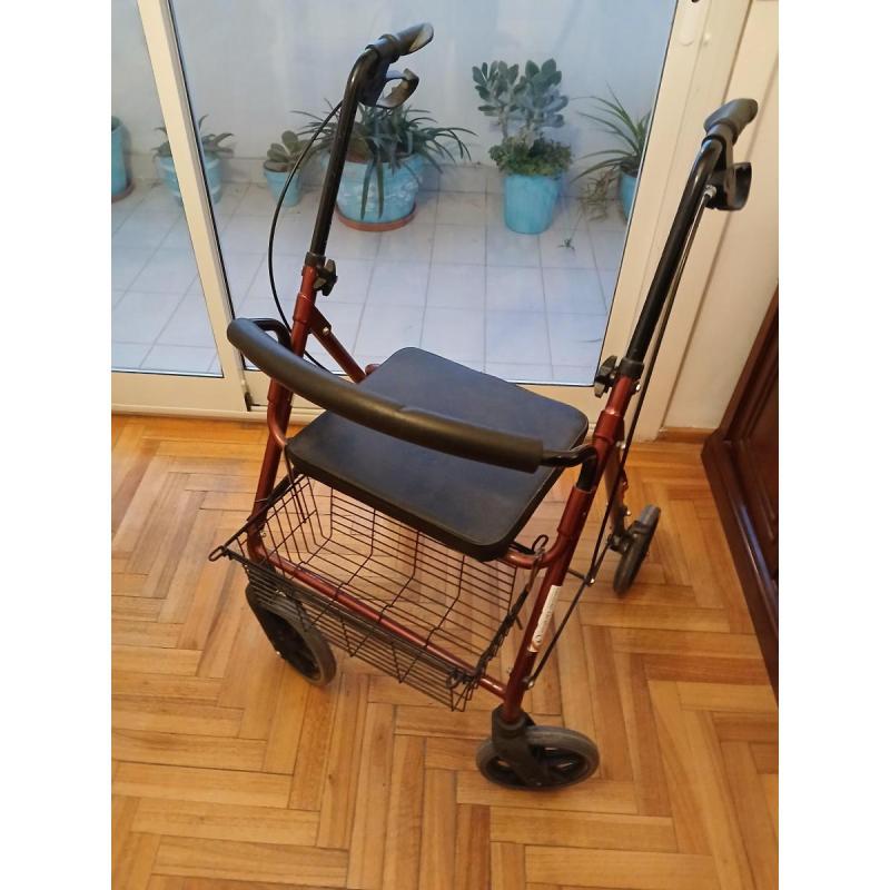 Andador adulto