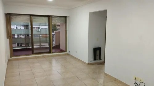 Departamento De 3 Ambientes Con 1 Baños + Patio