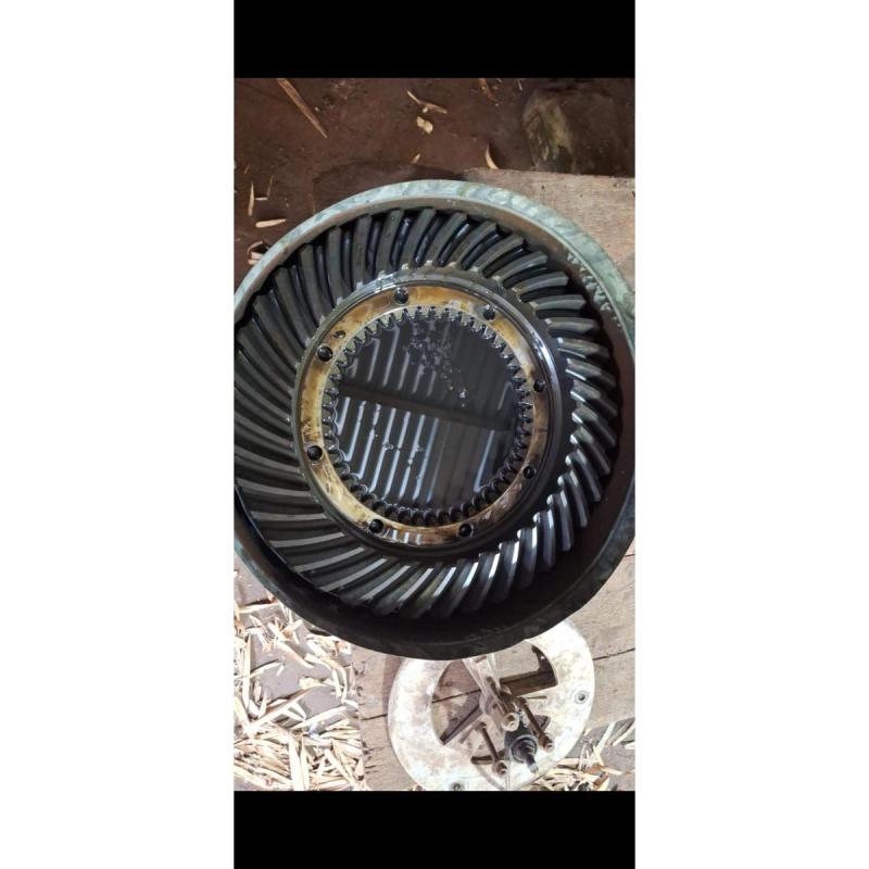 Corona y piñon marca eaton para mercedes 1215, 1518, etc