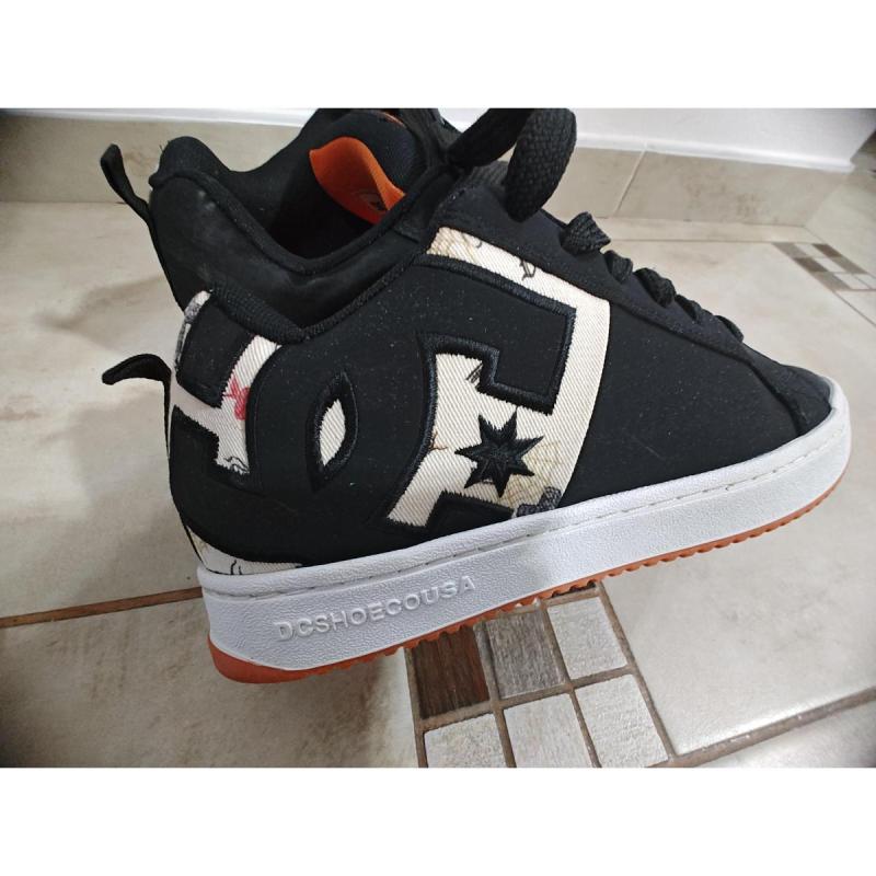 Zapatillas originales de la marca DC NEGRAS TALLE 43