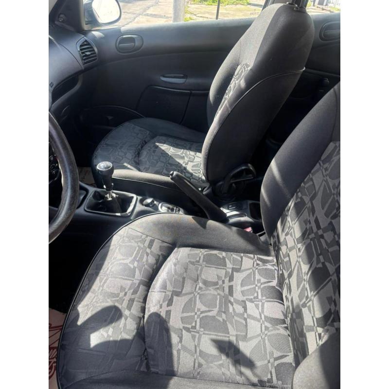 Peugeot 207 2009 1.4 XS Hatchback - 8