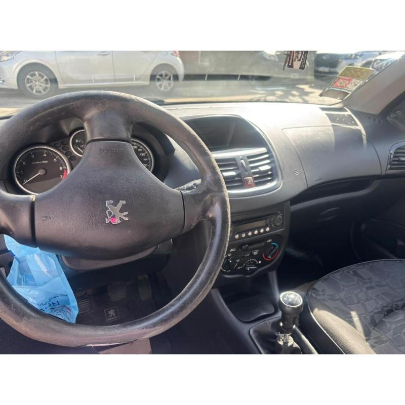 Peugeot 207 2009 1.4 XS Hatchback - 14