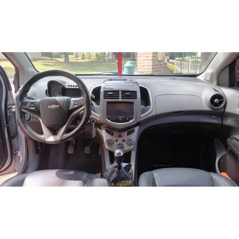 Chevrolet Sonic LTZ 1.6 MT 4 Puertas Nafta - 12