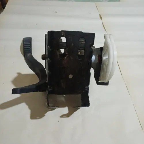 Pedalera Competa Ford Escort 96/03 Original - 3