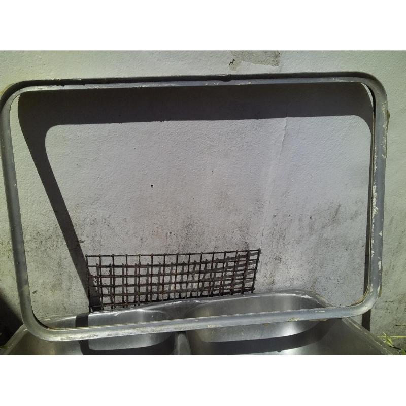 Bacha usada para mesada de cocina