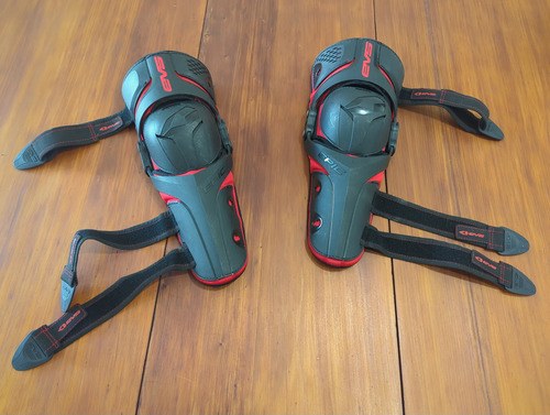 Rodilleras Evs Epic Talle S-m (usadas) Negro/rojo S-m