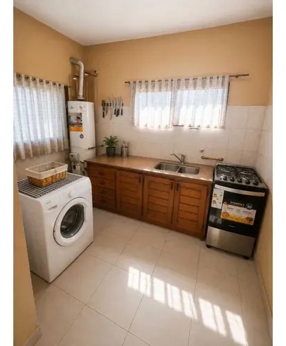 Inversión Casa +dpto+galpon Zona R4 A 50 Mts De Avda - 9