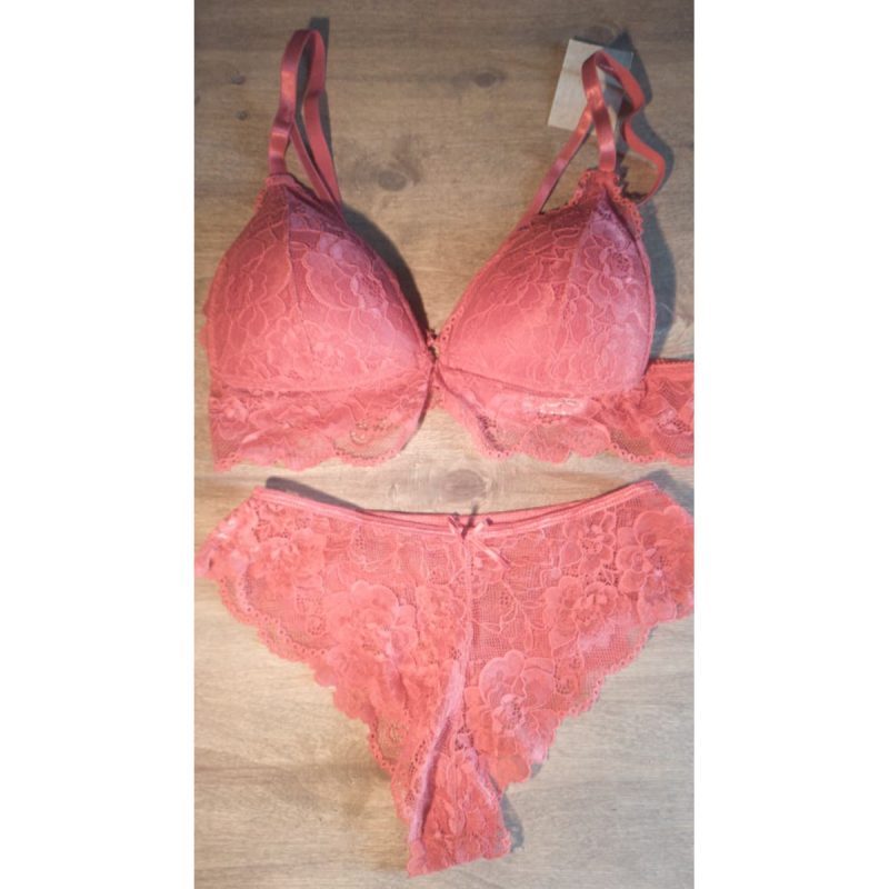 Conjunto Taza Triángulo Rojo