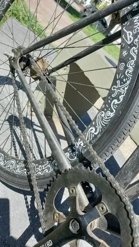 Bicicleta marca Animal Cycles negra con masa FlipFlop: Fixie+FreeWheel - 4
