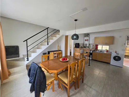 Vendo Hermoso Dúplex Ubicado A 200 M De La Avenida Amplio Y Cómodo - 5