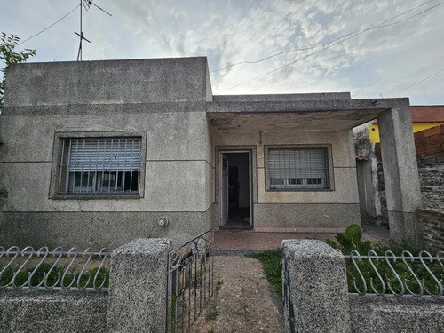 Venta De Casa A Reciclar Lote Propio Merlo Centro