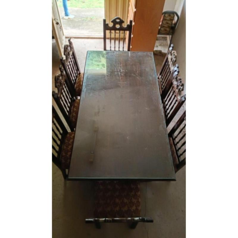 MUEBLE COMEDOR + SILLA CON 8 SILLAS - ANTIGUO Y TALLADO - 2