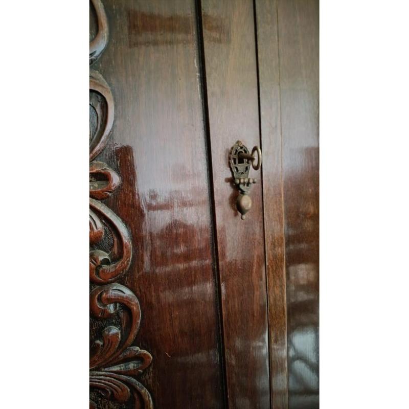 MUEBLE COMEDOR + SILLA CON 8 SILLAS - ANTIGUO Y TALLADO - 9