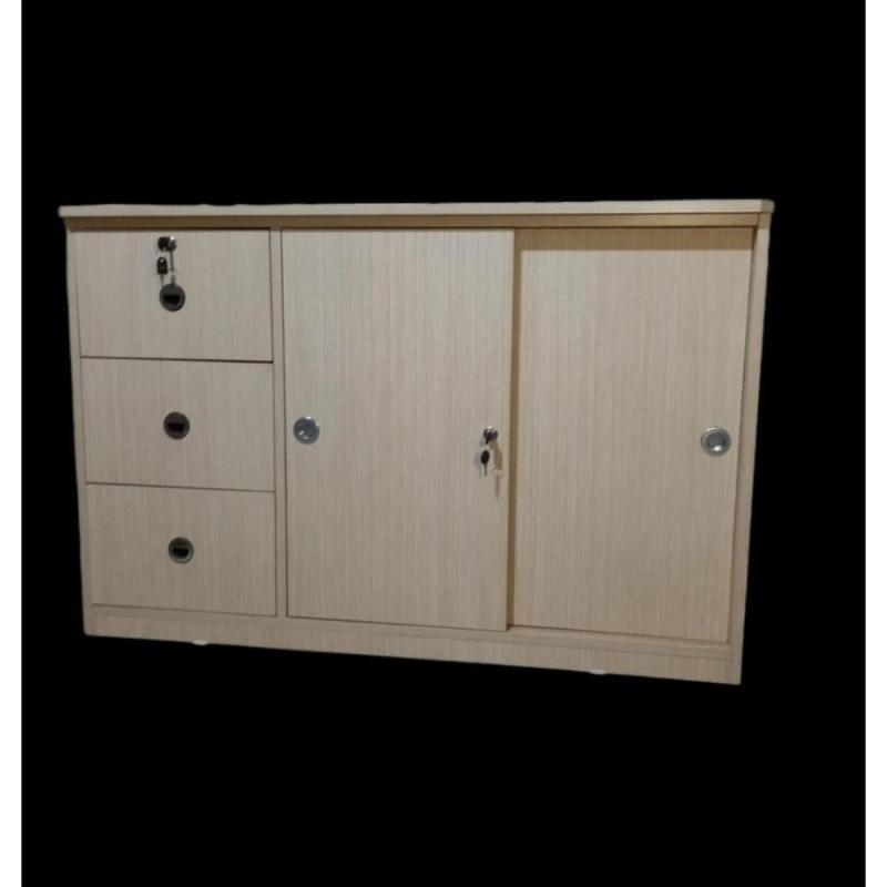 Remate De Muebles Por Cambio De Vidriera