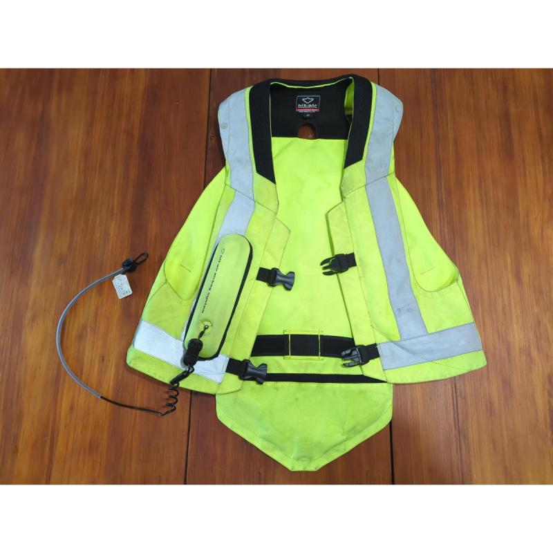 Chaleco De Seguridad Hit-air Con Airbag Para Moto (usado)