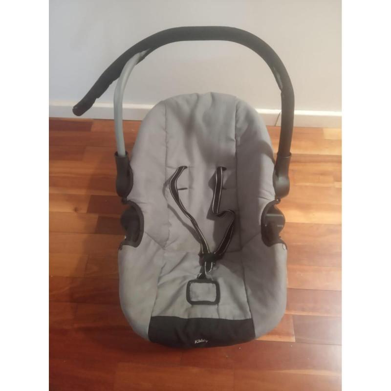 Huevito Kiddy Para Auto Con Base y Capota (Usado)