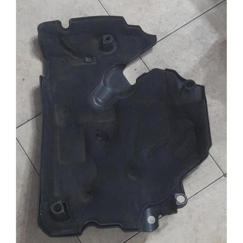 Tapa Cubre Motor plástica Mercedes Benz Sprinter 415 515- usada - 5