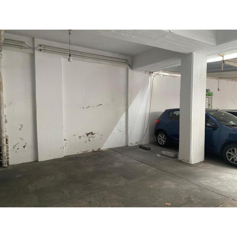 Cochera en Alquiler Fija en Planta Baja de Edificio Cubierta Portón Au - 3