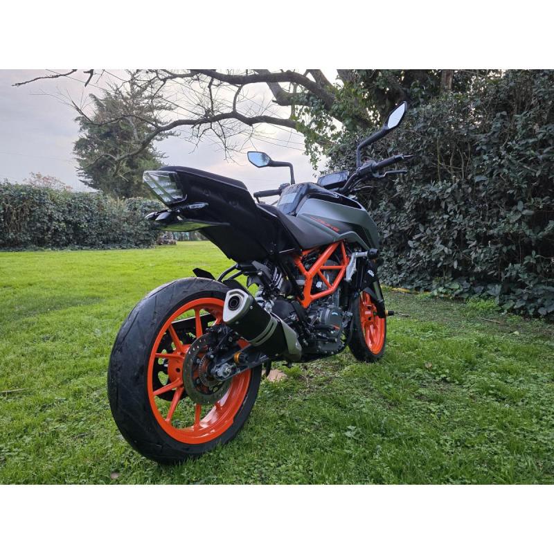 KTM DUKE 390 - AÑO 2022 - 3500 KM - 5