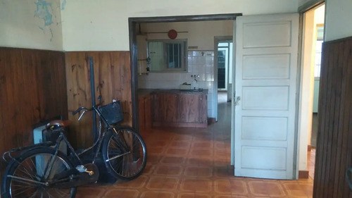 Casa En Venta En Merlo Con Terraza