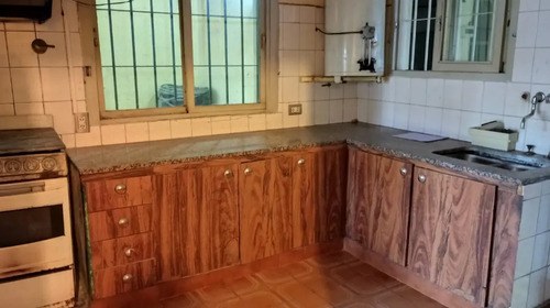 Casa En Venta En Merlo Con Terraza - 2
