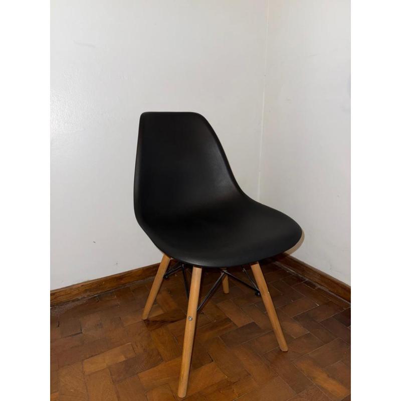 Silla Eames cocina comedor - 2