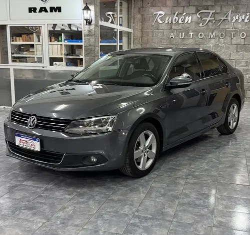 Volkswagen Vento 2.5 Luxury 170cv Tiptronic