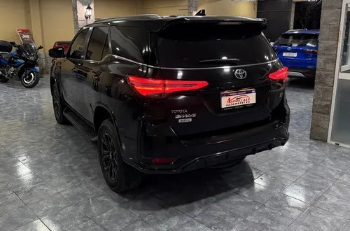 Toyota Hilux Sw4 2.8 Tdi Gr-s 4x4 7as 6at - 4