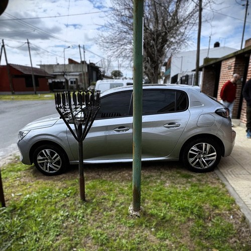 Peugeot 208 1.6 Allure Pack - 10