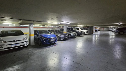 Venta De Cochera Cubierta En Caballito Almagro - 3