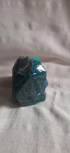 Crisocola, En Bruto, Con Una Cara Pulida - Peru Verde