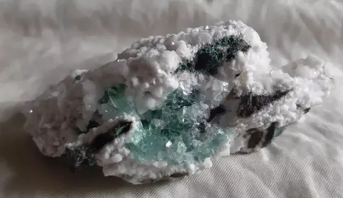 Zeolita (fluorapofilita...) - India Verde - 6