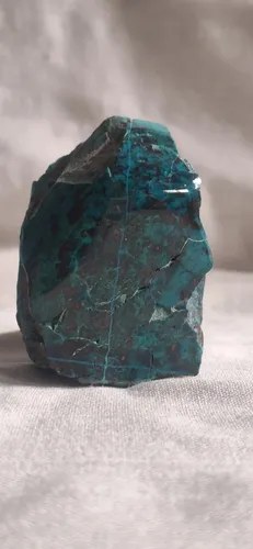 Crisocola, En Bruto, Con Una Cara Pulida - Peru Verde - 10