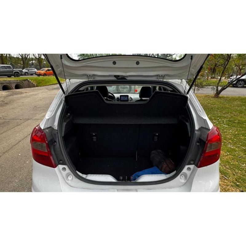 Dueña Ford Ka SEL Full 2019 - 1ra mano - 17