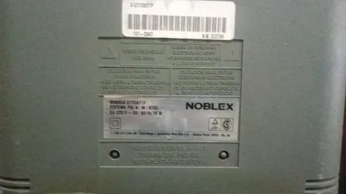 Televisor Noblex 21 Pantalla Plana Con Control Y Manual - 2