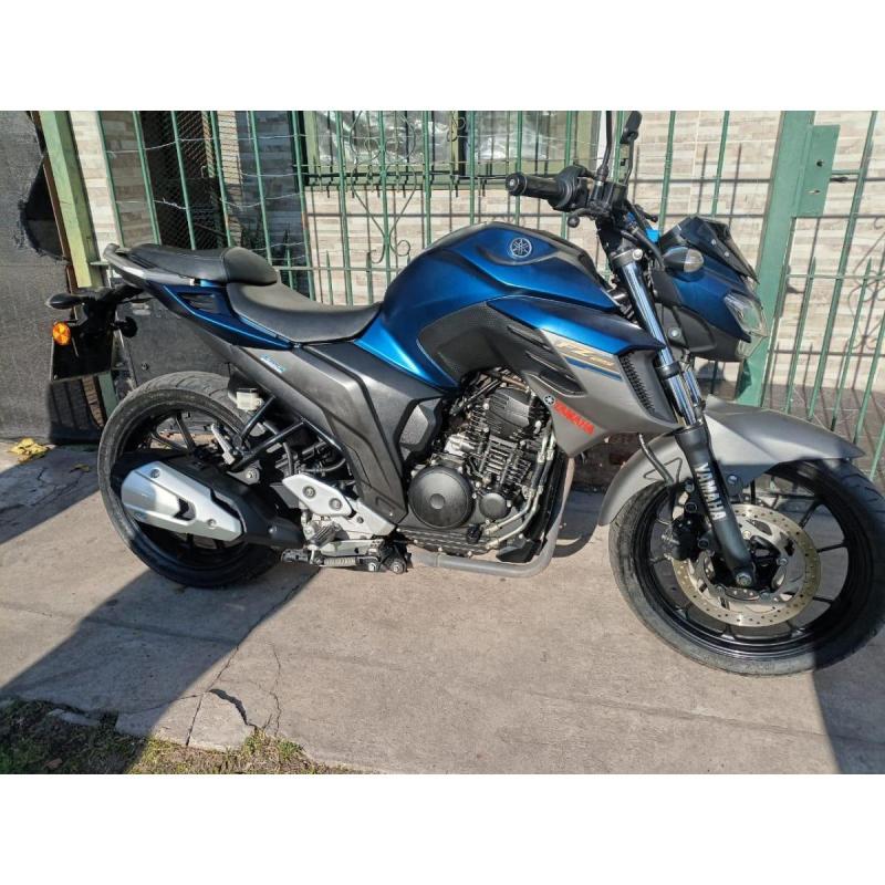 Yamaha FZ 2020 inpecable estado