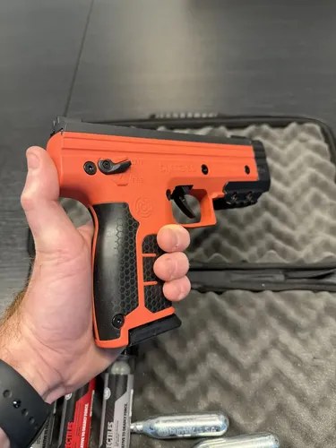 Kit Byrna Sd Xl Naranja Lanzadora No Letal Completo 17.272 Mm - 4