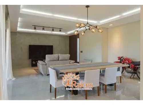 Venta | Casa De Categoría A Estrenar Country Carlos Paz Golf - 8