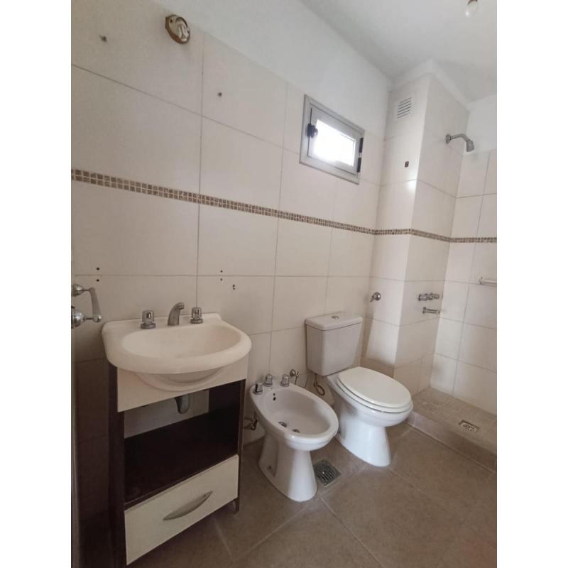 VENDO DEPTO EN SECTOR MARCONI - 8