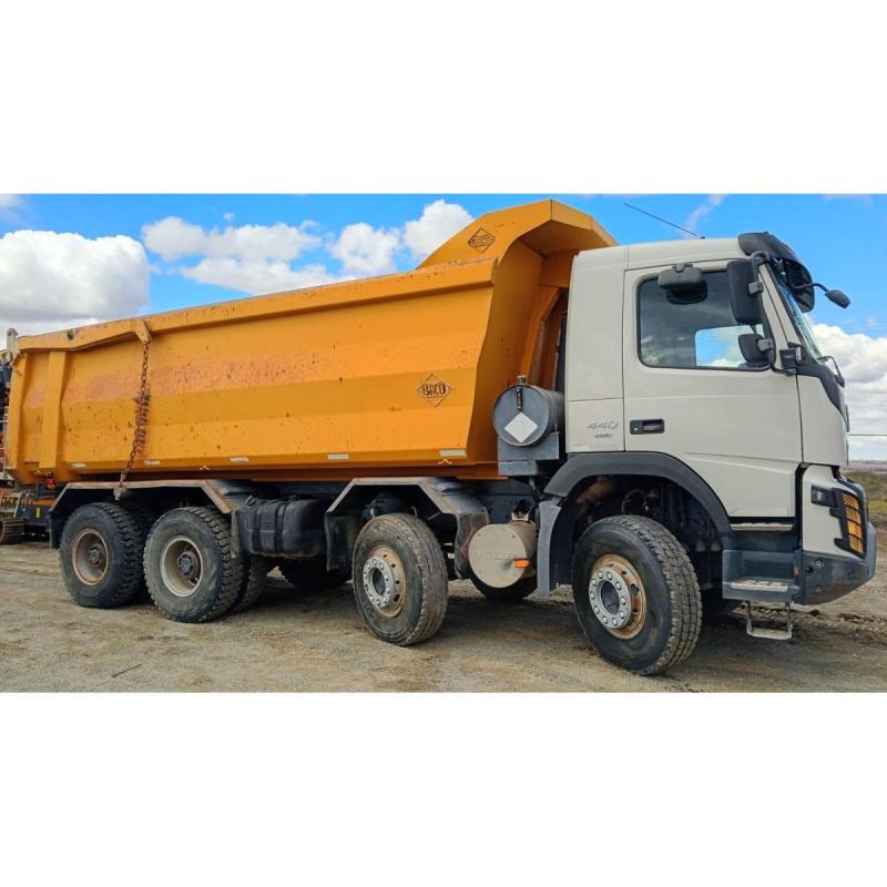 VOLVO FM440R AÑO 2015 96,000 KM 8 X 4 VOLCADORA BACO/HARDOX 24 METRO - 3