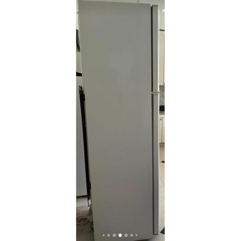 Vendo Heladera Philco con Freeze - 4