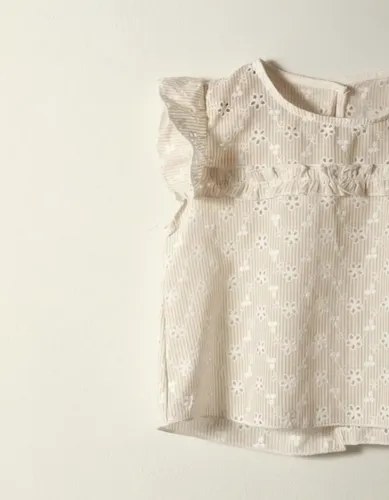 Blusitas De Fibrana Y Broderie Super Delicada Para Bebas - 8