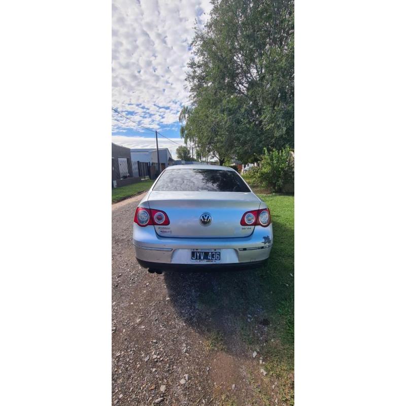 Volkswagen Passat 2011 2.0 TDI - 5