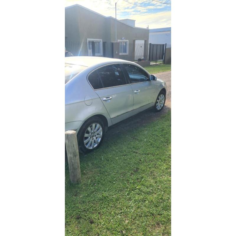 Volkswagen Passat 2011 2.0 TDI - 8